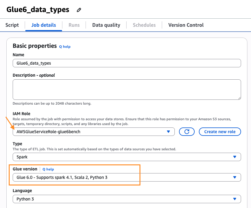 AWS Glue Job details 选项卡，Glue 版本设置为 Glue 6.0，其他设置保持默认