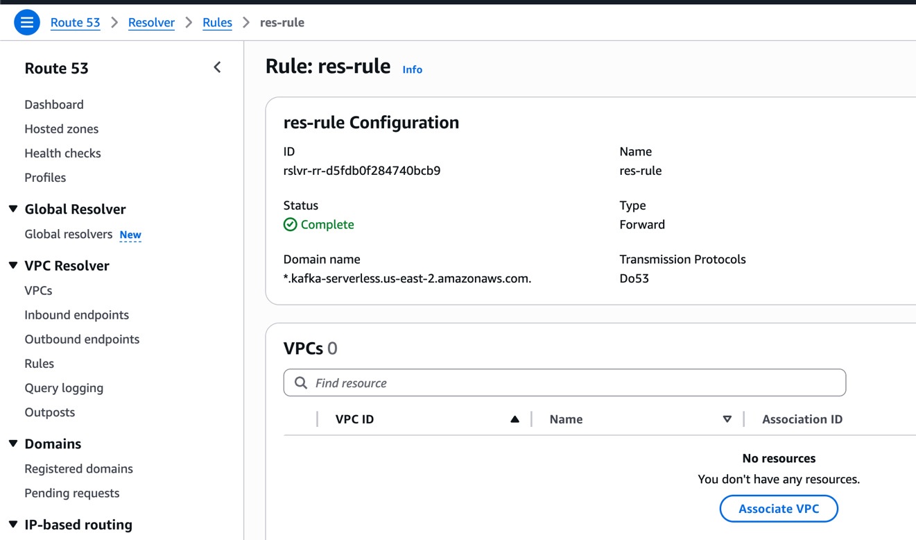 在中央账户中为 kafka-serverless 域创建 Amazon Route 53 解析器规则